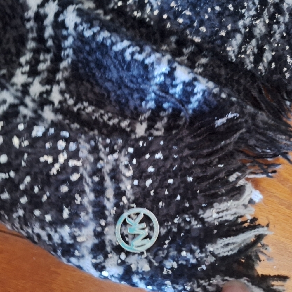 MICHAEL Michael Kors Black and White Plaid Scarf - Picture 6 of 14